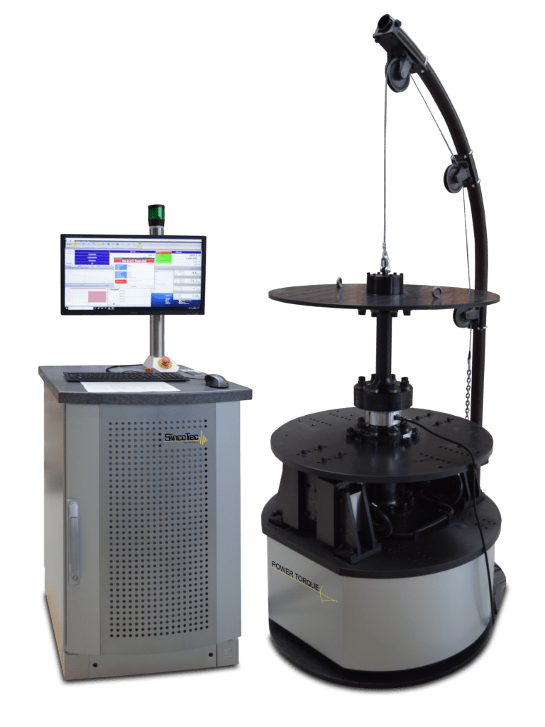 Alternating torsion testing system for shafts.