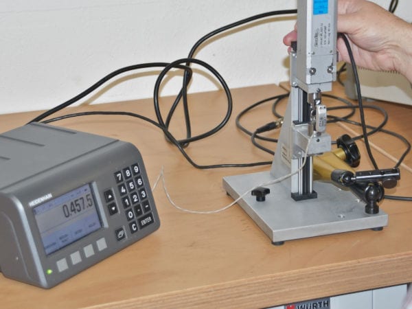 Calibration of extensometers